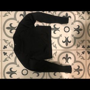 Alphalete cropped workout top